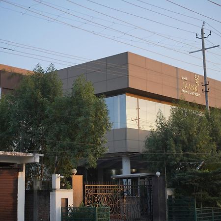 Jaanki Farms & Resorts Jorhāt 外观 照片