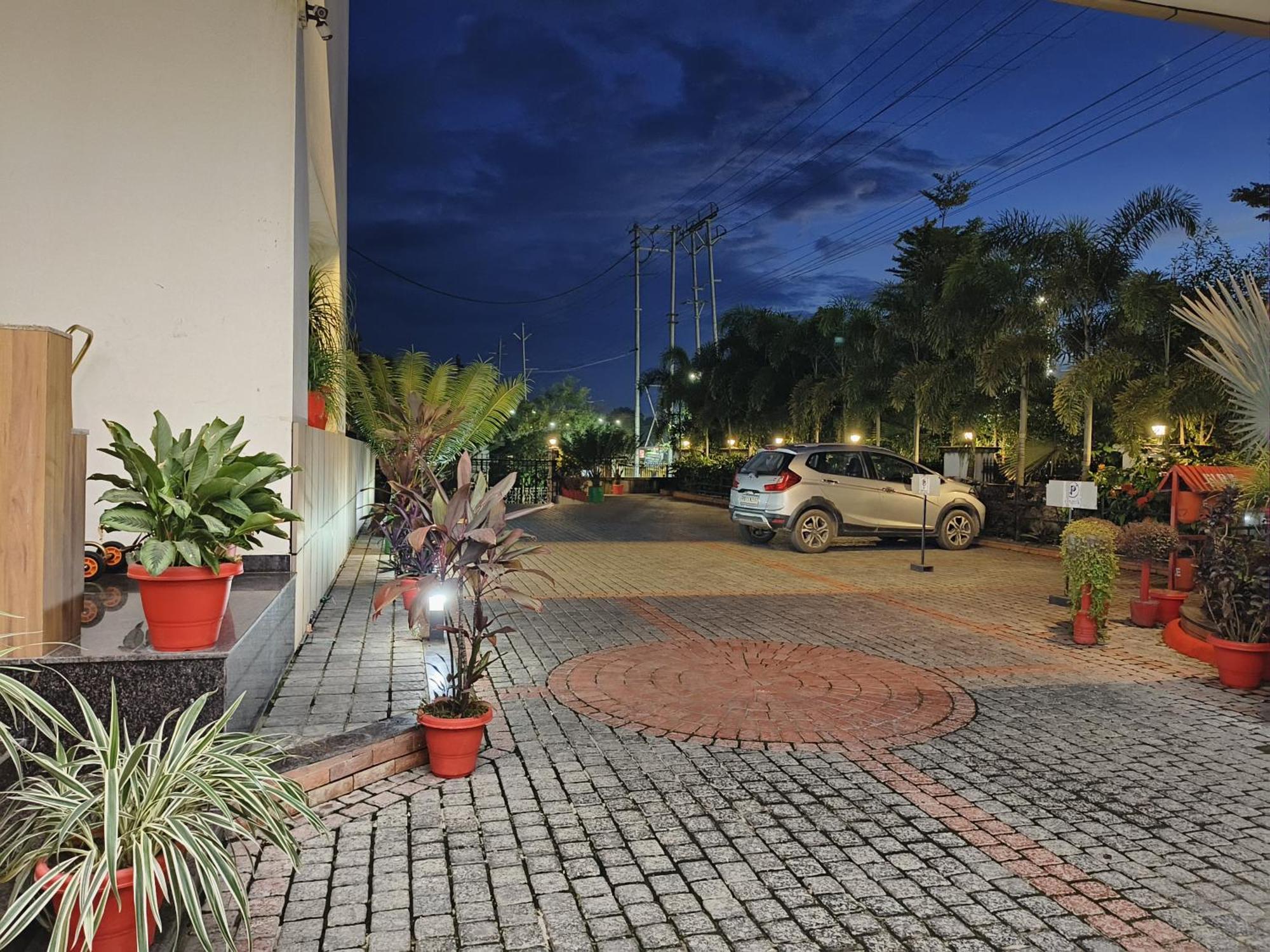 Jaanki Farms & Resorts Jorhāt 外观 照片