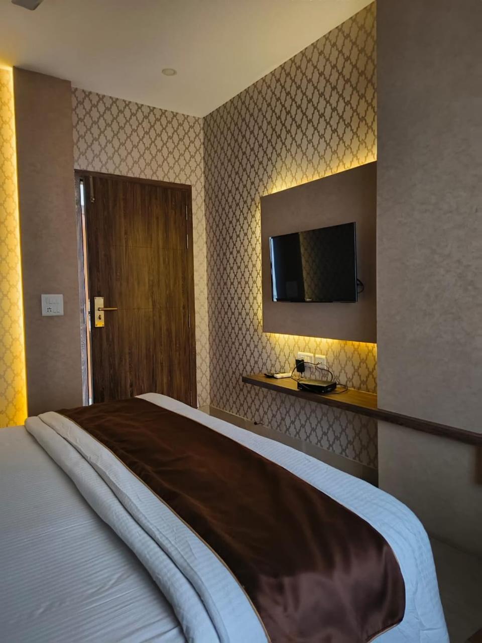 Jaanki Farms & Resorts Jorhāt 外观 照片