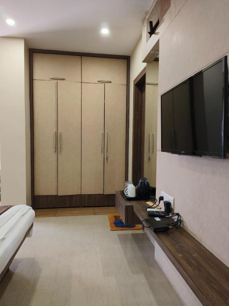 Jaanki Farms & Resorts Jorhāt 外观 照片